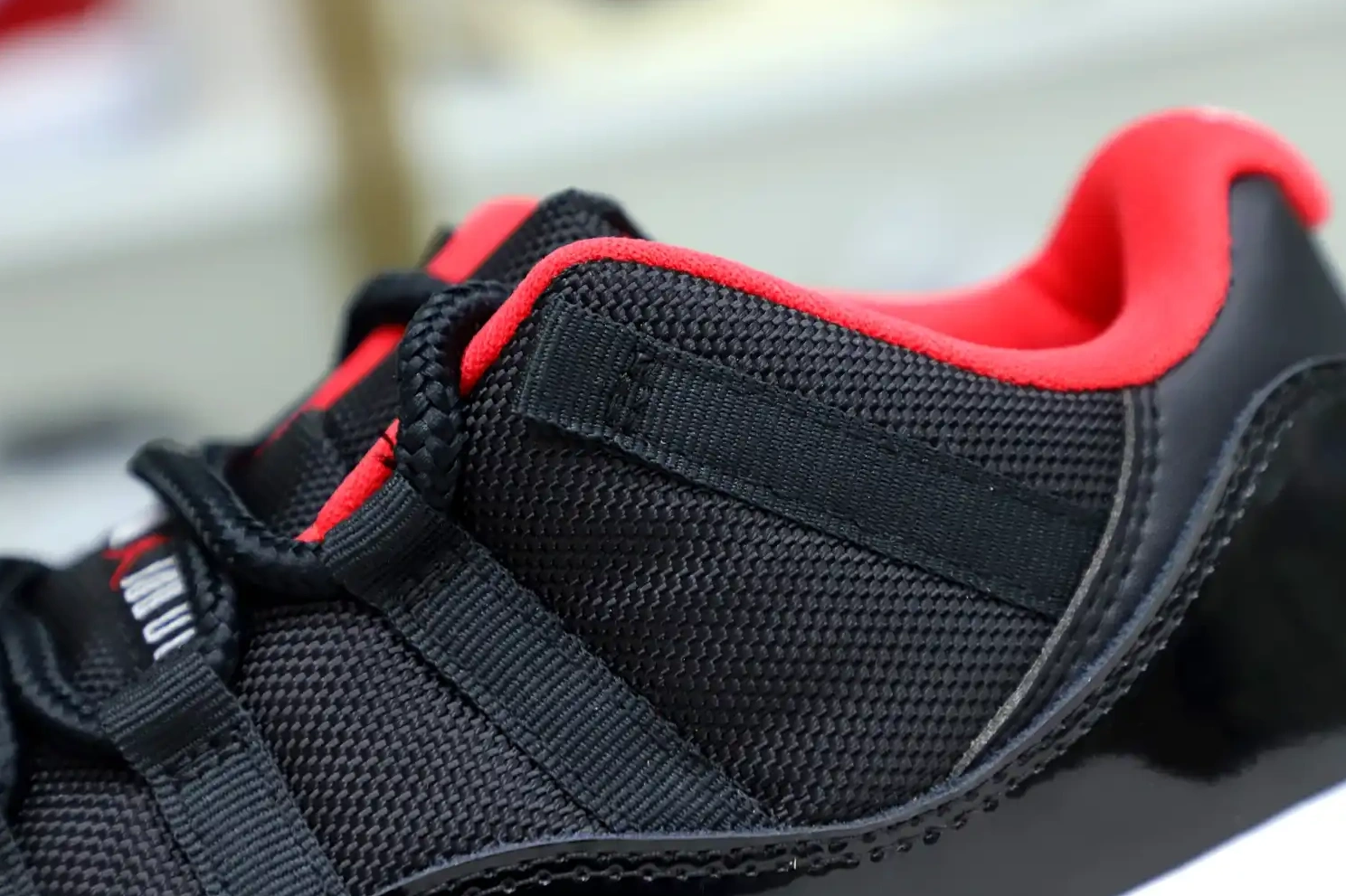 BRED RETRO 11 Kimikick JORDAN AIR LOW 0529